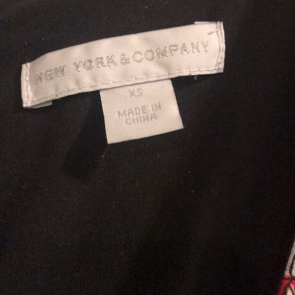 Floral dress with bell sleeves - Picture 3 of 3